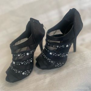 Black heels with crystal like stones
